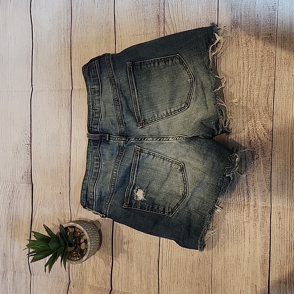 High Rise Midi Shorts - Picture 2 of 4